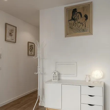 Belle アパート ナザレ