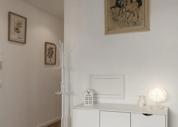 Belle アパート ナザレ